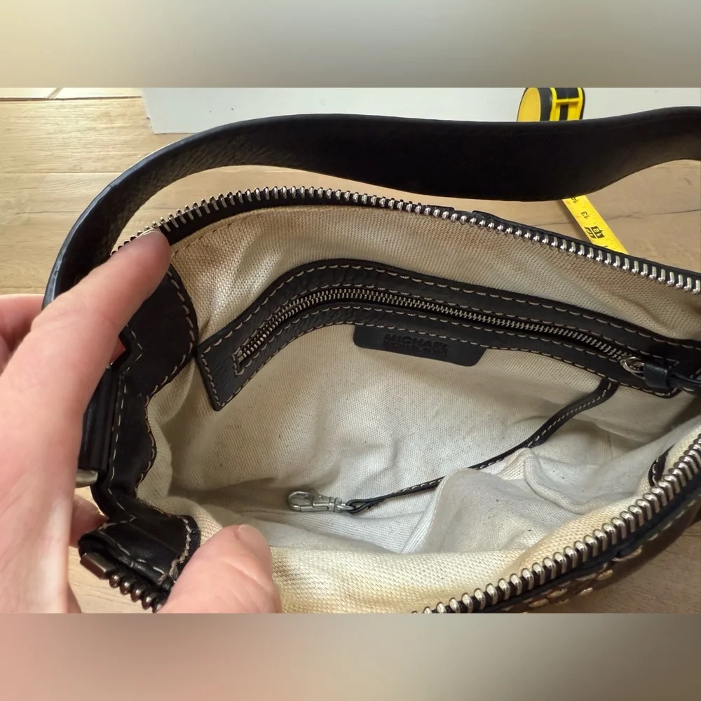 MICHAEL Michael Kors Black Studded Leather Shoulder Bag with Zippered Closure - Picture 7 of 16